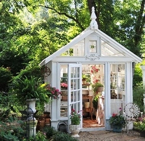 Move Over Man Caves, 'She Sheds' Are Taking Storm Now